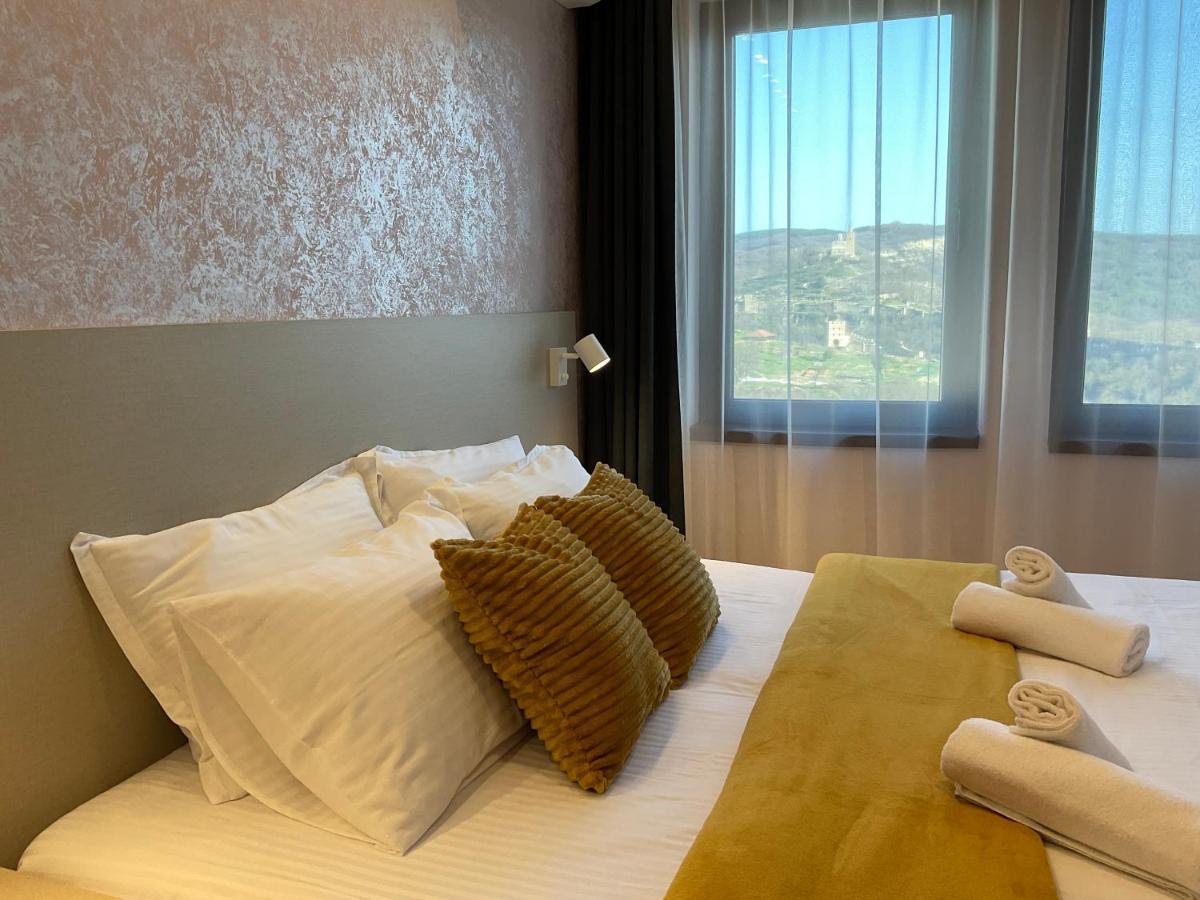 Guest Rooms Tsarevets Veliko Tarnovo Exterior photo